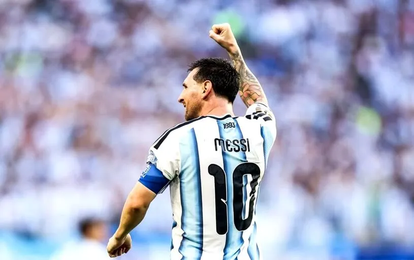 Lionel Messi - Foto de Capa: FIFA via Getty Images