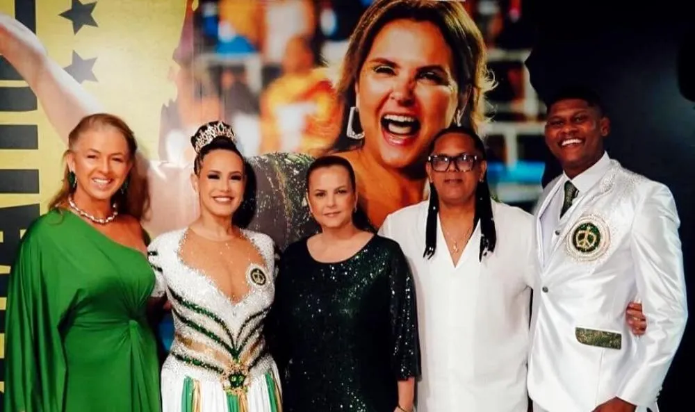 Quadra da Imperatriz Leopoldinense - Foto de Capa: @wagnerrodriguesrj