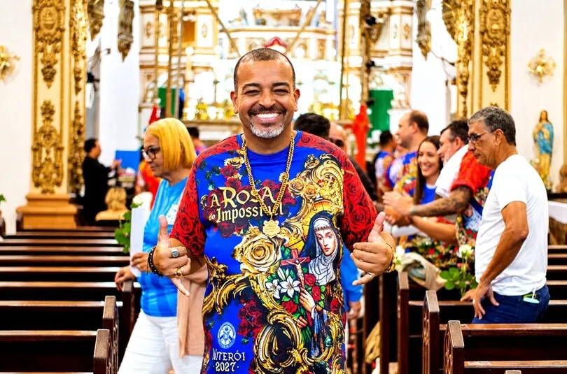 Intérprete Oficial Carlos Jr - Foto de Capa: @gabrielbelmirocarnaval