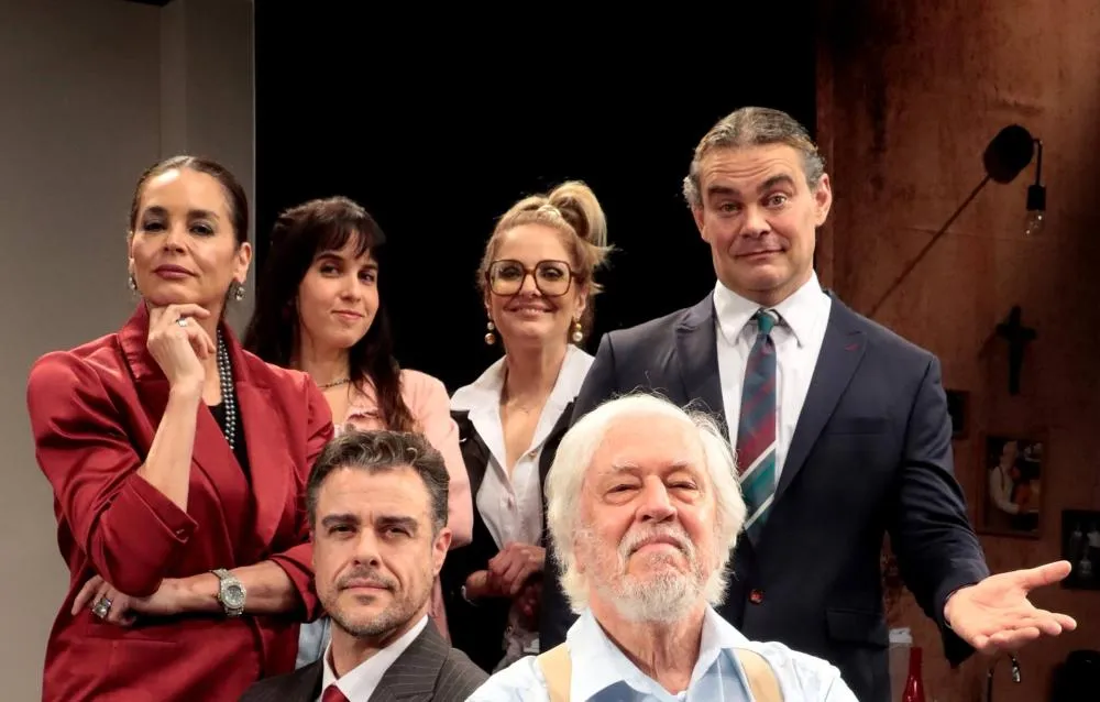 Nuno Leal Maia, Carmo Dalla Vecchia, Suzy Rêgo, Joaquim Lopes, Antoniela Canto e Naiara de Castro - Foto de Capa: Lucas Sancho 