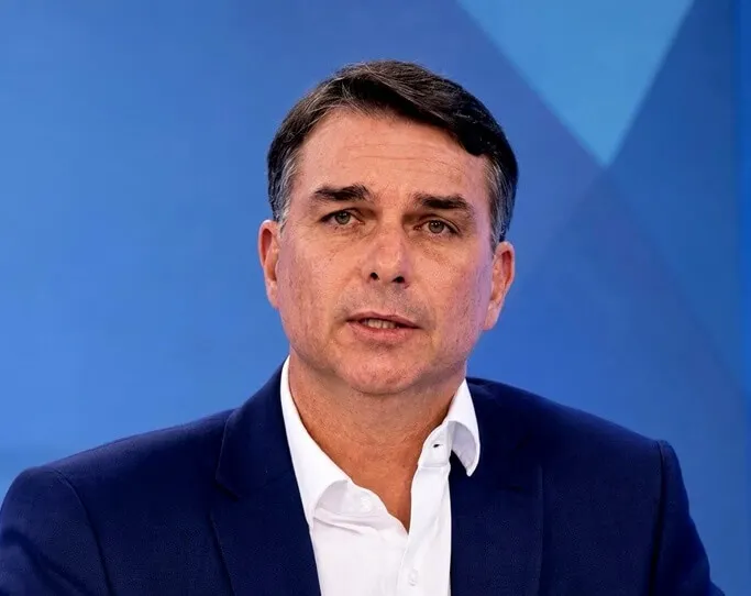 Flávio Bolsonaro - Foto de Capa: Reprodução / Televisão
