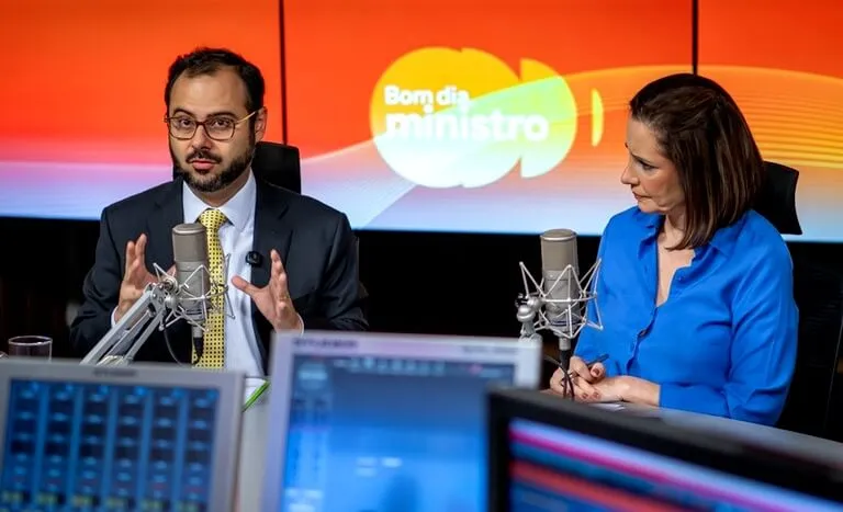 Karine Melo e Paulo Pereira - Foto de Capa: Diego Campos - Secom / PR