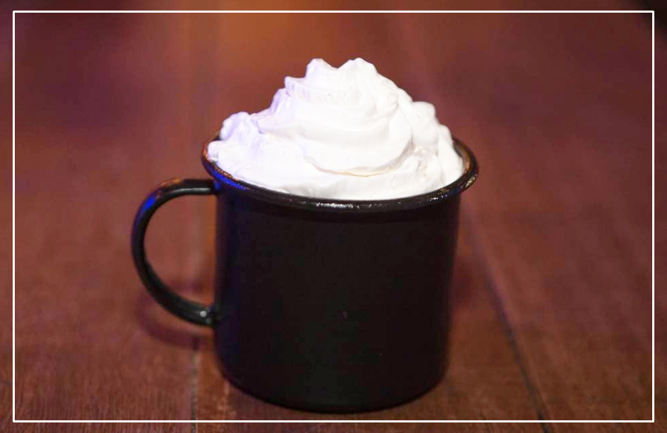 Além da clássica bebida, grão é usado em receitas variadas, até mesmo em drink - Foto / Divulgação