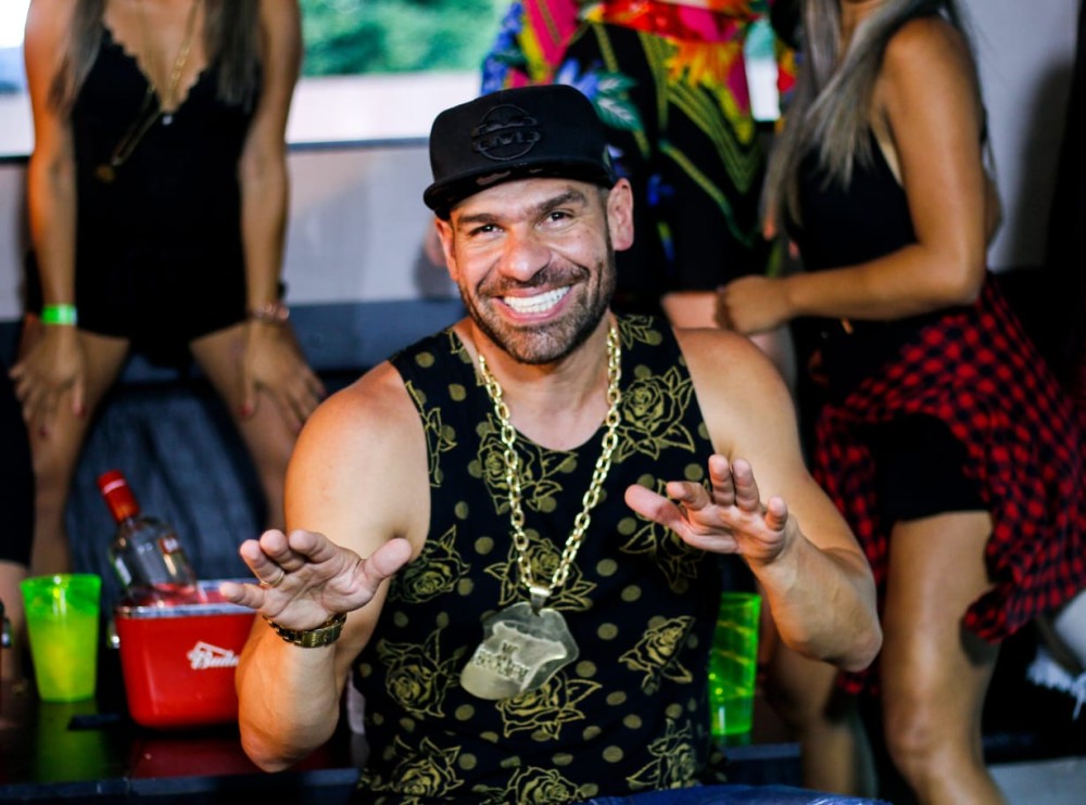 Aos 17 anos de idade Mc Bockaume já se destacava como vocalista em um grupo de pagode - Foto: Ismayle Rodrigues