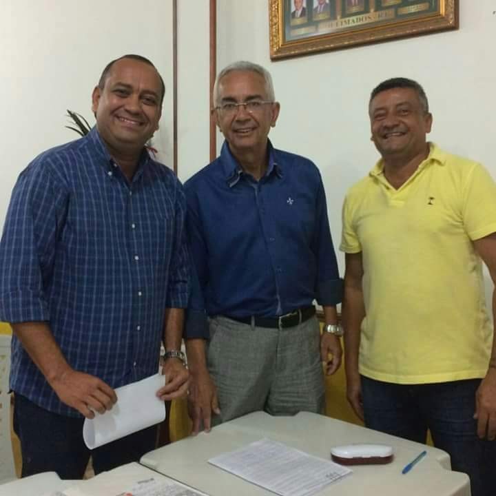 Deputado Estadual Max Lemos, Secretario do Meio Ambiente Cacau e Prefeito Município de Queimados Carlos Vilela - Foto / Divulgação
