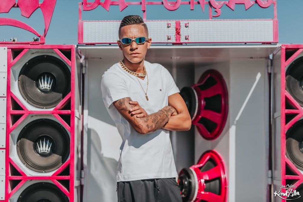 O MC Paulin da Capital tem uma sequência de lançamentos com alguns nomes como Dani Russo, MC DR e muito mais - Fotos / Divulgação 