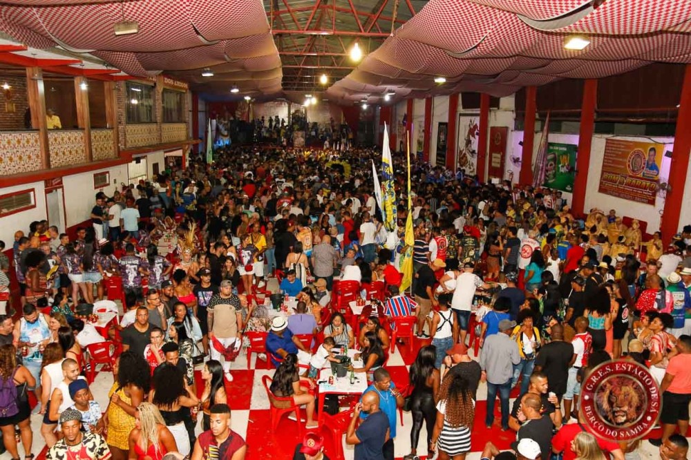 “Uma noite no berço do samba” na quadra da Estácio - Fotos: Estácio de Sá