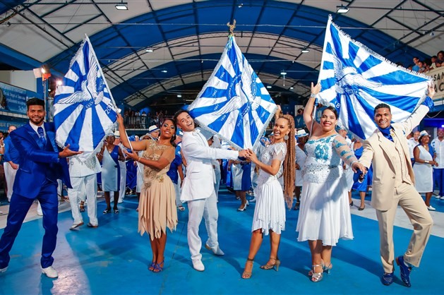 Primeiro e segundo casal de mestres-salas e porta-bandeiras GRES Portela - Foto: Leo Cordeiro