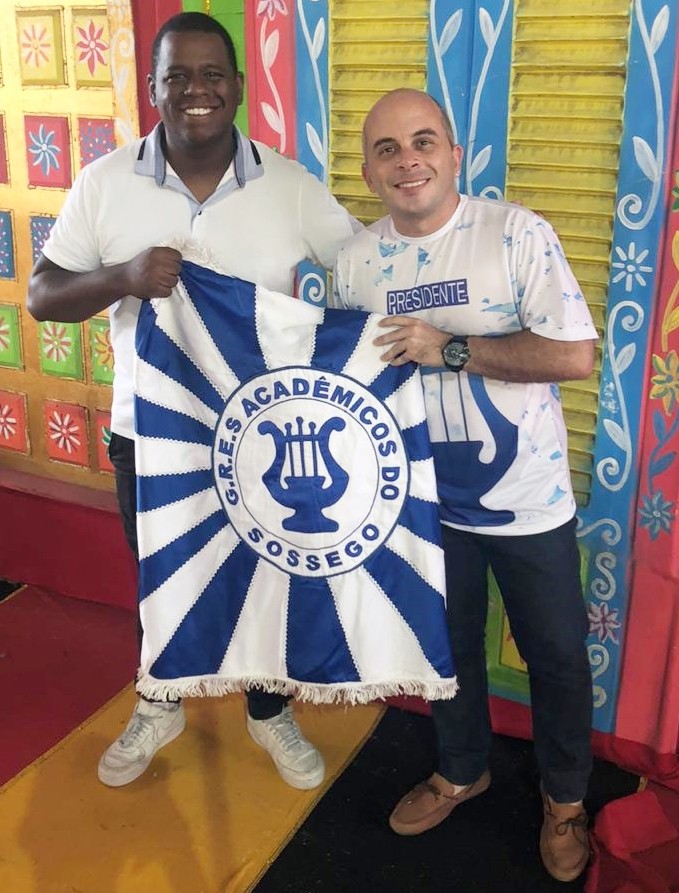 O artista chega à azul e branco de Niterói após sua estreia, assinando sozinho o desfile da Mocidade Unida da Mooca, em São Paulo - Foto / Divulgação 
