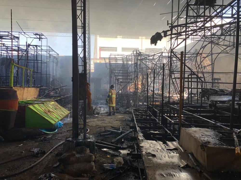 Incêndio atinge barracão da Acadêmicos do Sossego na Avenida Brasil - Foto / Divulgação 