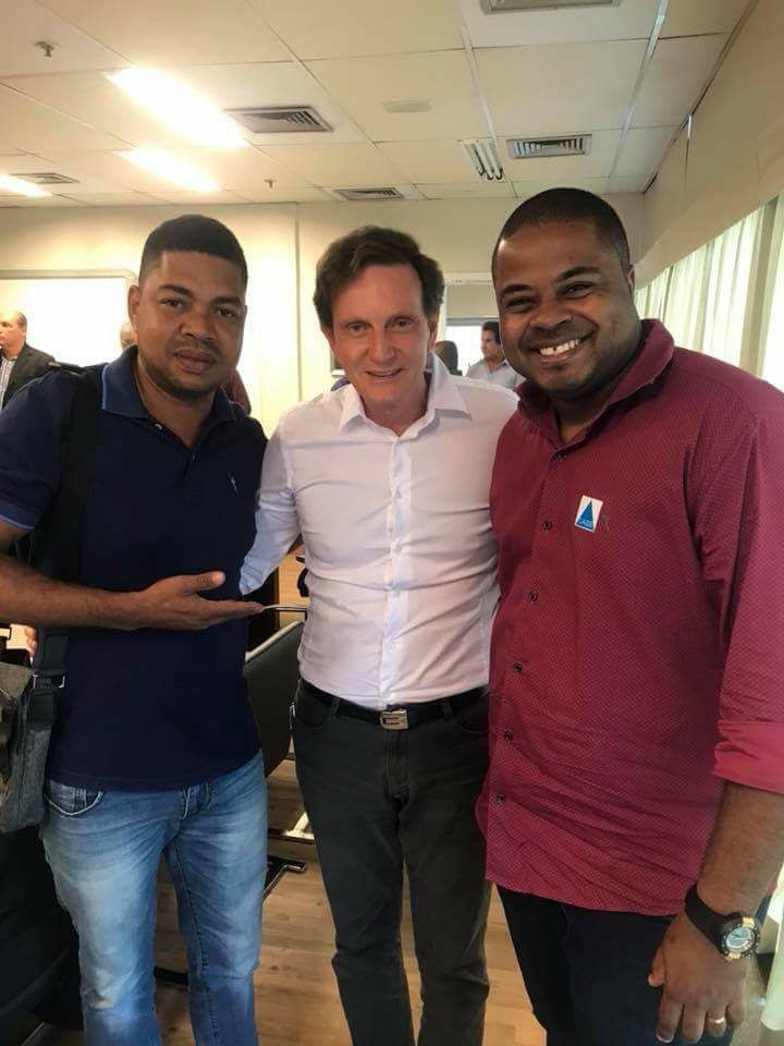 Heitor Fernandes, Marcelo Crivella e Sandro Avellar - Foto: Fan Page Oificial Sandro Avelar
