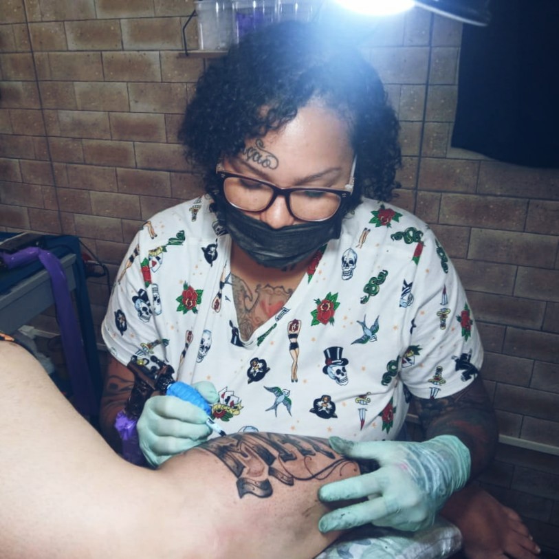 A tatuagem é uma das formas de modificação do corpo mais conhecidas e cultuadas do mundo