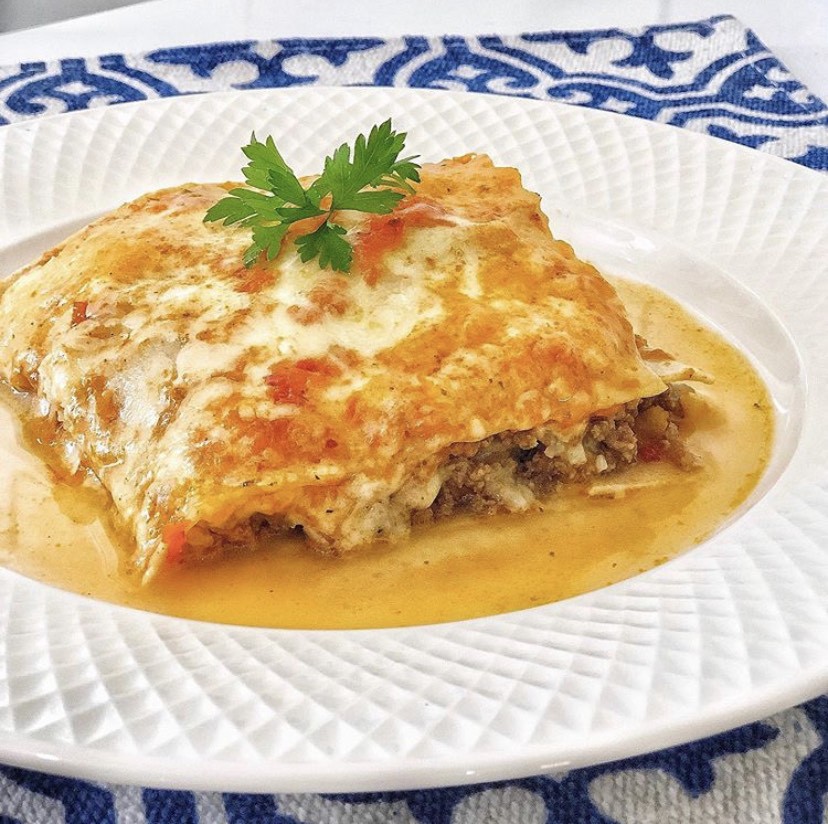A lasanha é um prato típico da Itália feito com tiras de massa alternados com um molho de carne moída e queijo - Foto / Divulgação 