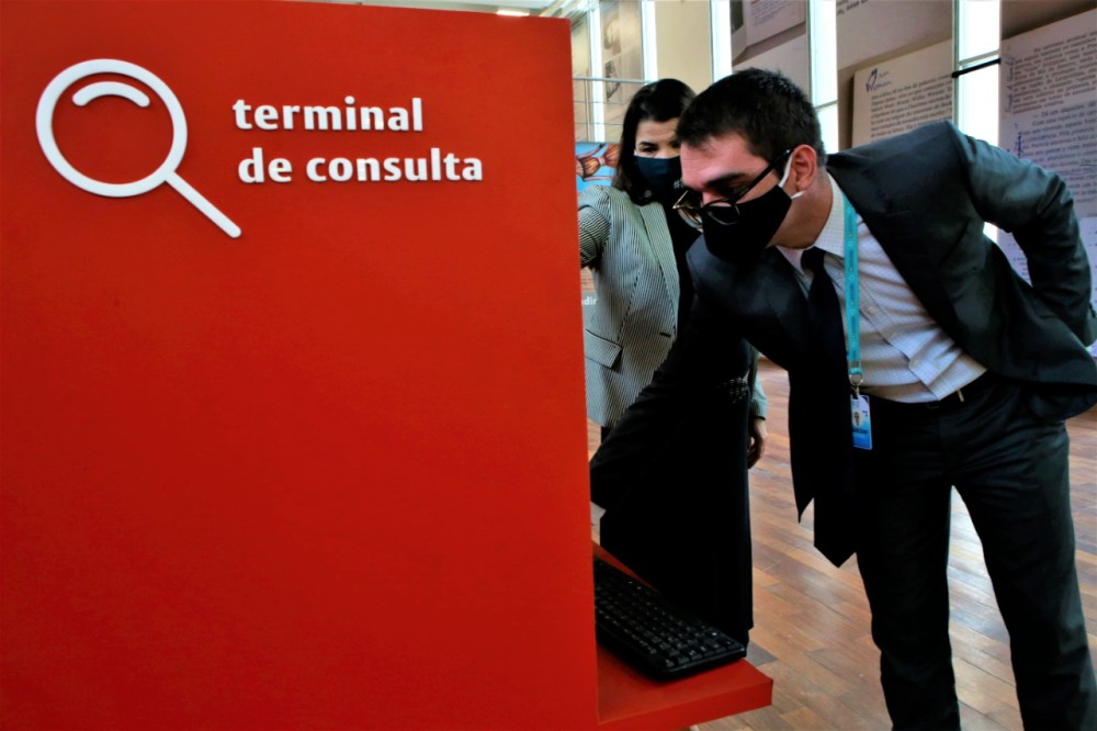 O polo de atendimento presencial tem computadores e acessibilidade. Há, inclusive, uma tradutora de libras. A Secretaria de Estado de Cultura e Economia Criativa do Rio também tem treinado os gestores dos 92 municípios - Foto: Gui Maia 