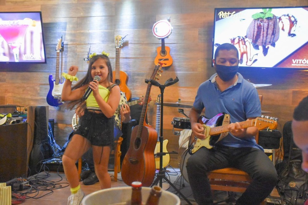 Karen Silva encantou o Brasil no programa The Voice Kids - Foto / Divulgação 