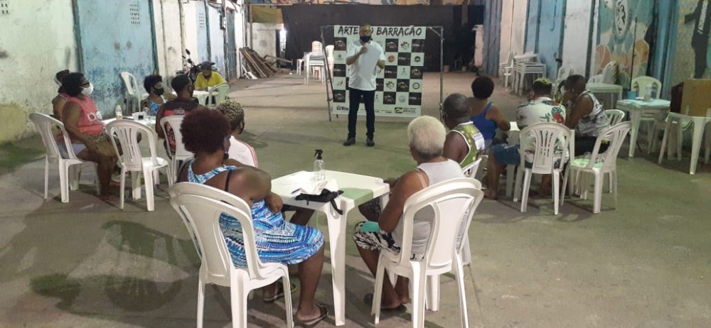 Cursos de capacitação e aperfeiçoamento profissional