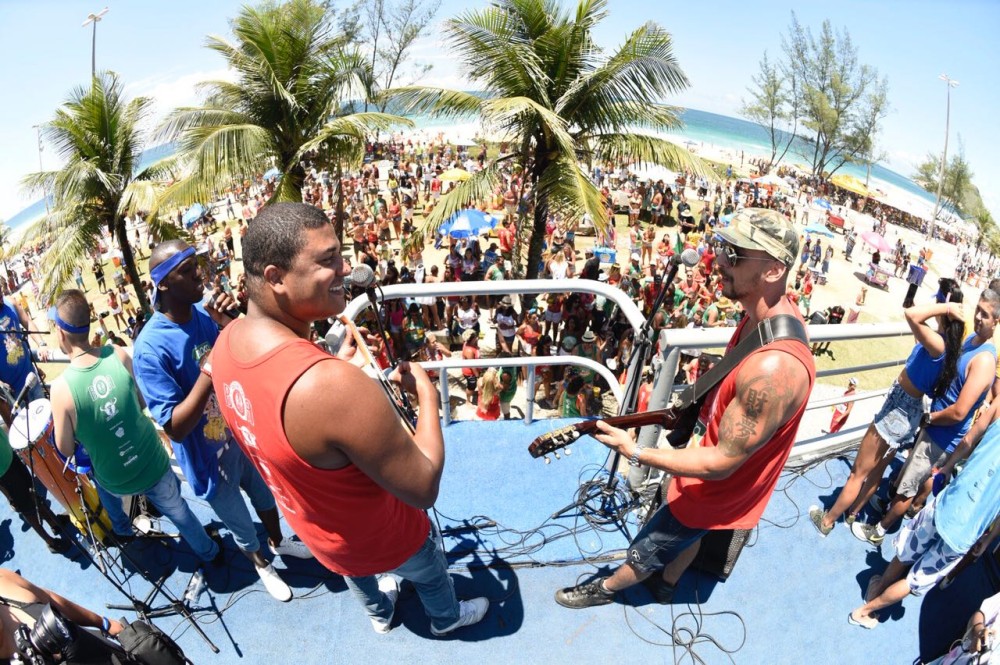 Foto: Raphael Medeiros e WA00​46 - Karen Carvalho 