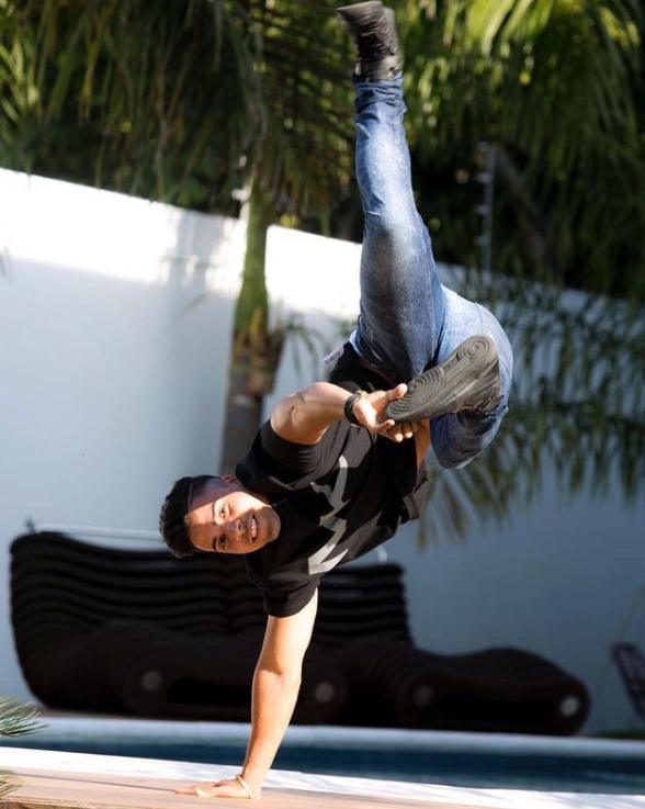 A coreografia de Mc Rene está sendo um sucesso no Tik Tok - Foto / Divulgação 
