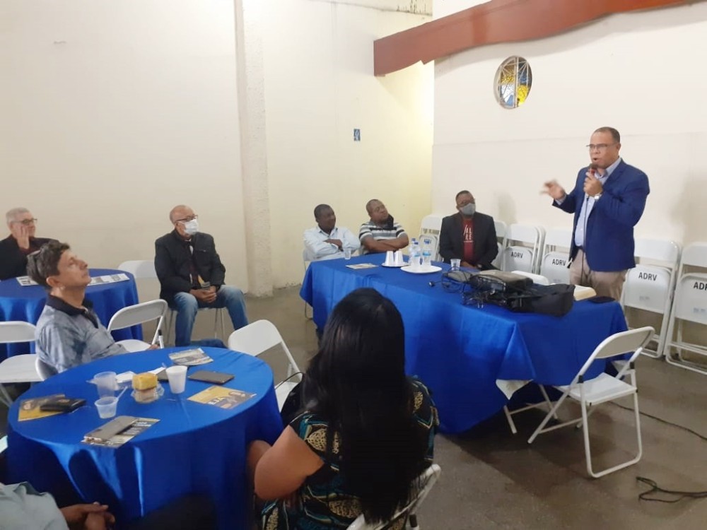 O encontro aconteceu na Assembleia de Deus, em Vila Rosali e contou com líderes de Igrejas da Baixada Fluminense - Foto / Divulgação 