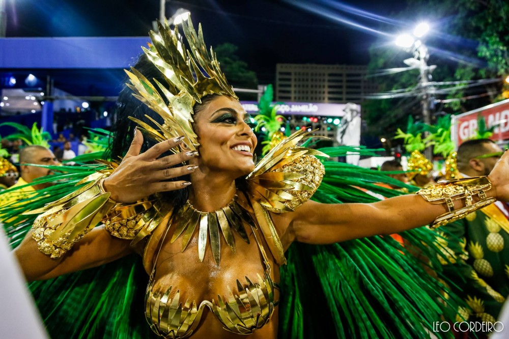 Juliana Paes - Foto: Leo Cordeiro