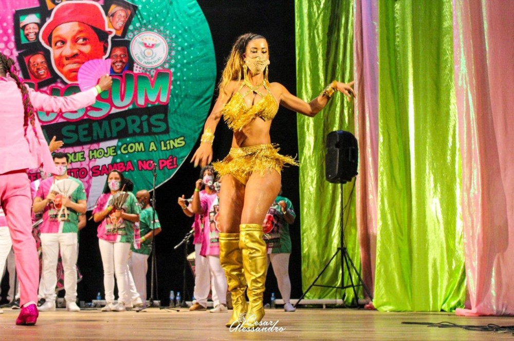 No carnaval de 2022, Bia Ramos fará a sua estreia à frente da Bateria Verdadeira Furiosa da Lins Imperial - Foto: Cesar Alessandro