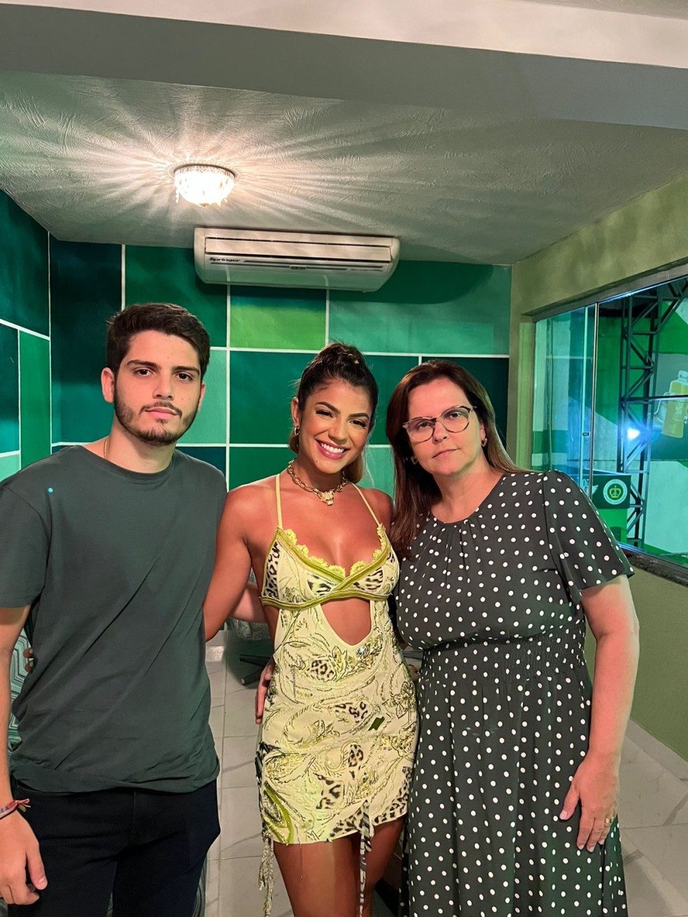 Hariany foi participante dos realitys BBB 19 e A Fazenda 11 - Foto: Divulgação 
