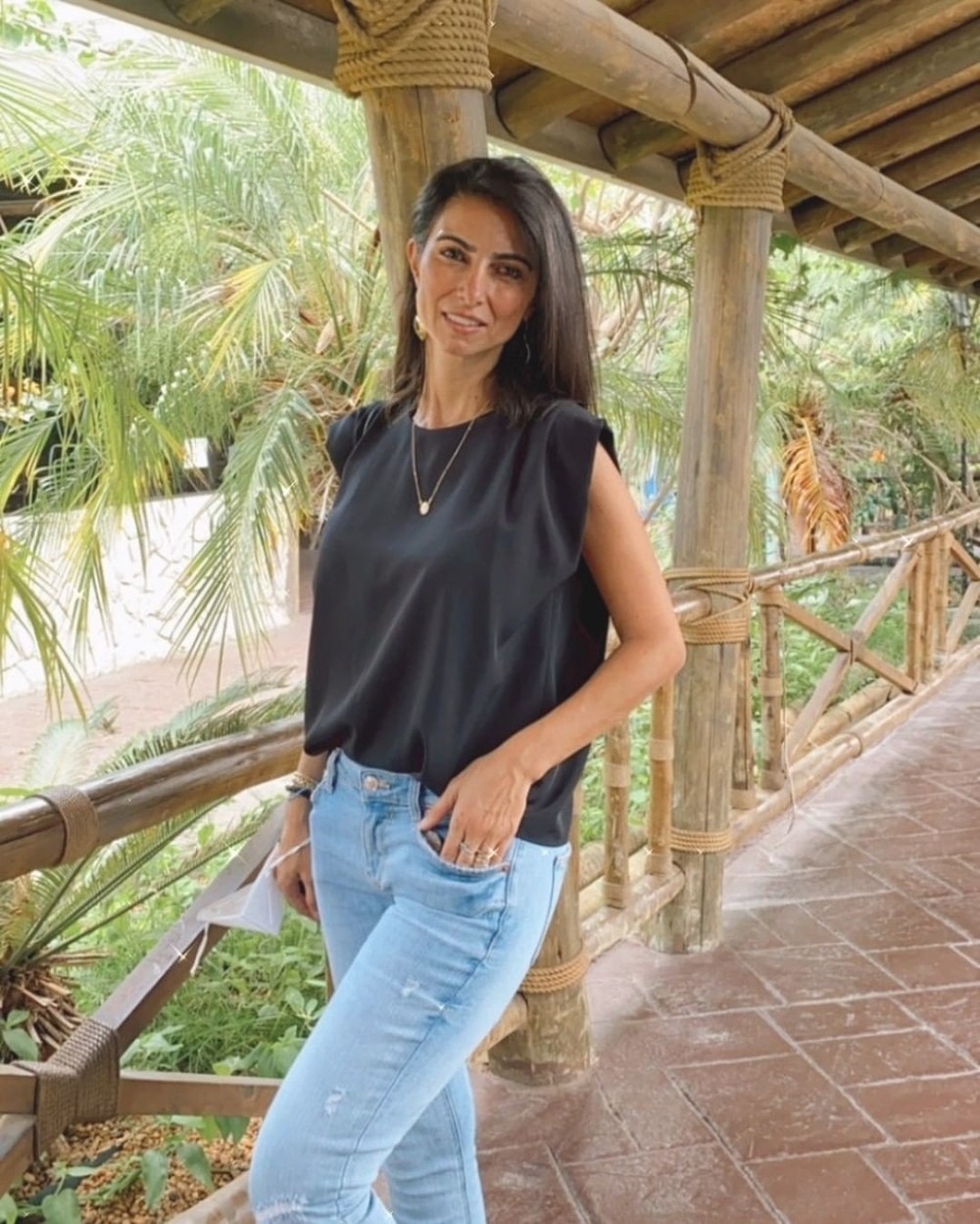 Em meio ao turbilhão de informações diárias na internet, ter um nome que ganhe o status de marca a ser lembrada auxilia, definitivamente, na ascensão profissional. A expert Aline Bak compartilha boas estratégias de personal branding - Foto: Reprodução Ins