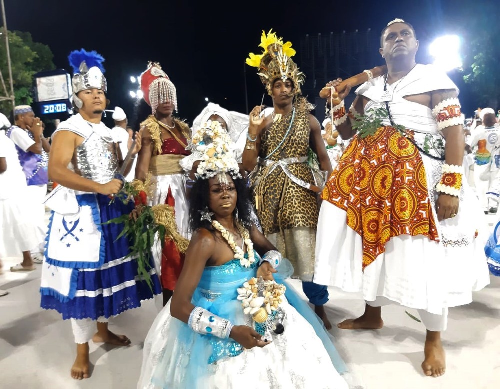  lavagem da Marquês de Sapucaí já virou tradição de carnaval, para enviar energias positivas e dar sorte nos desfiles oficiais das escolas de samba do Rio - Foto: Divulgação