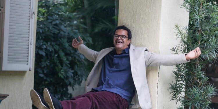 Respeite o samba! Toninho Geraes é o convidado especial do projeto “SAMBA DE PRETO VELHO, O SABOR DE RESISTIR”