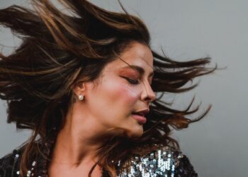 Poderosa! Gyselle Soares lançará perfume com cheiro de frutas típicas do Piauí