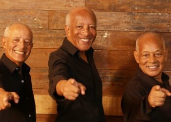 Ei você, Há um alguém na multidão?! Teatro Rival Refit apresenta: Golden Boys