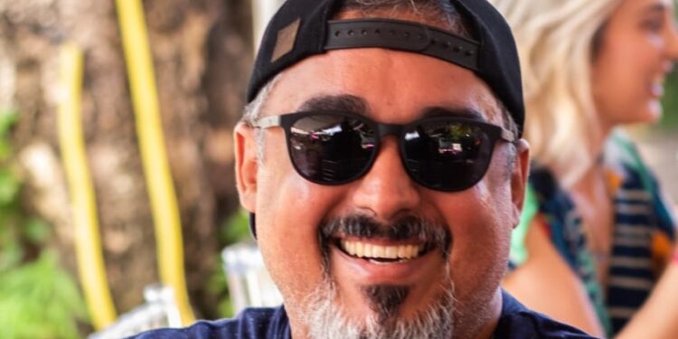 Compositor Ivan da Gamboa destaca canto feminino em seu primeiro EP