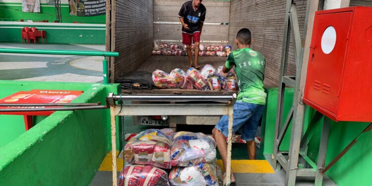 Toda ajuda é bem vinda, Imperatriz envia 8 toneladas em alimentos para Petrópolis