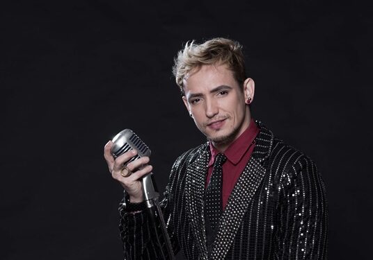 Teatro Rival Refit apresenta: “A Voz Mutante” de Ricky Vallen