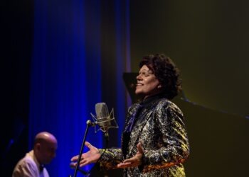 Teatro Rival Refit apresenta: Diogo Vilela, em “Cauby, Uma Paixão”