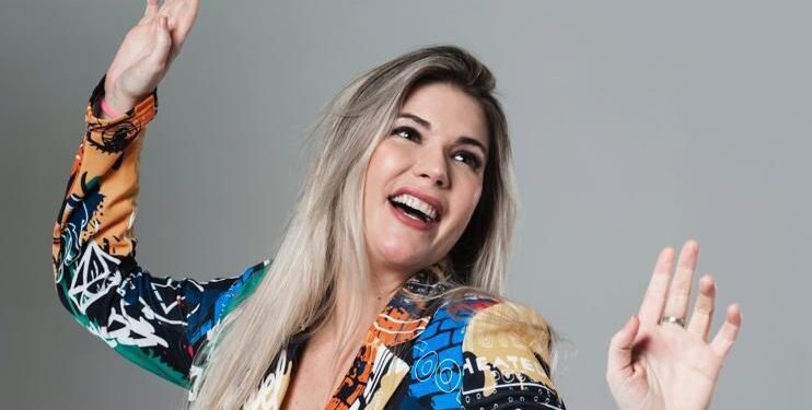 Eu vou festejar, vou festejar! Bruna Volpi canta Beth Carvalho em São Paulo e lança novo single