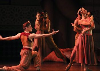 Triple Bill volta ao Theatro Municipal do Rio com nova coreografia